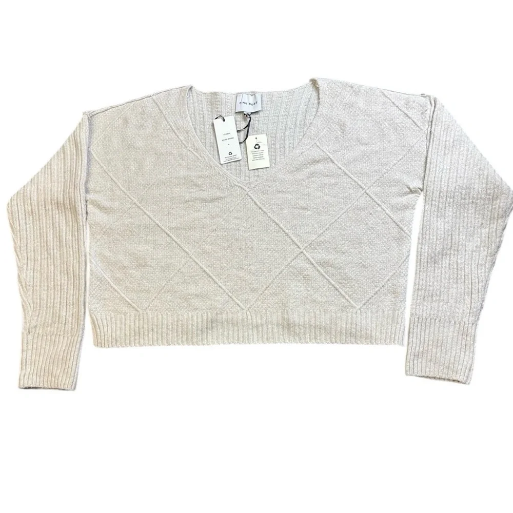 Pink Rose Textured Knit V-Neck Sweater Medium NWT Soft Beige Neutral